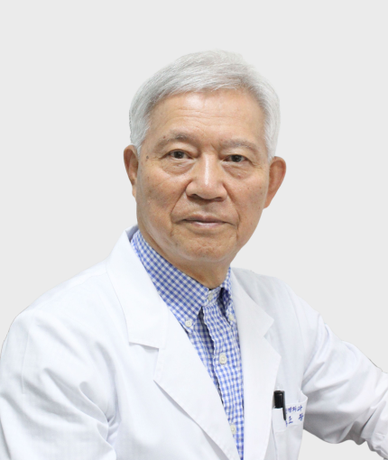 홈페이지-원장님-사진-033.png